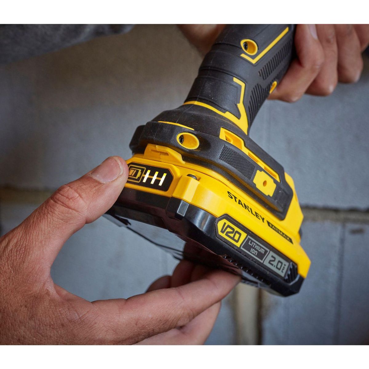 Bateria 20v 2.0 ah stanley, marca Stanley - Fatmax - Foto 2