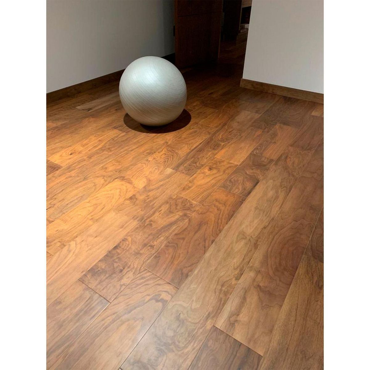 Bozovich - Piso Ingenieria Marrón 12 mm, 2.88 M2