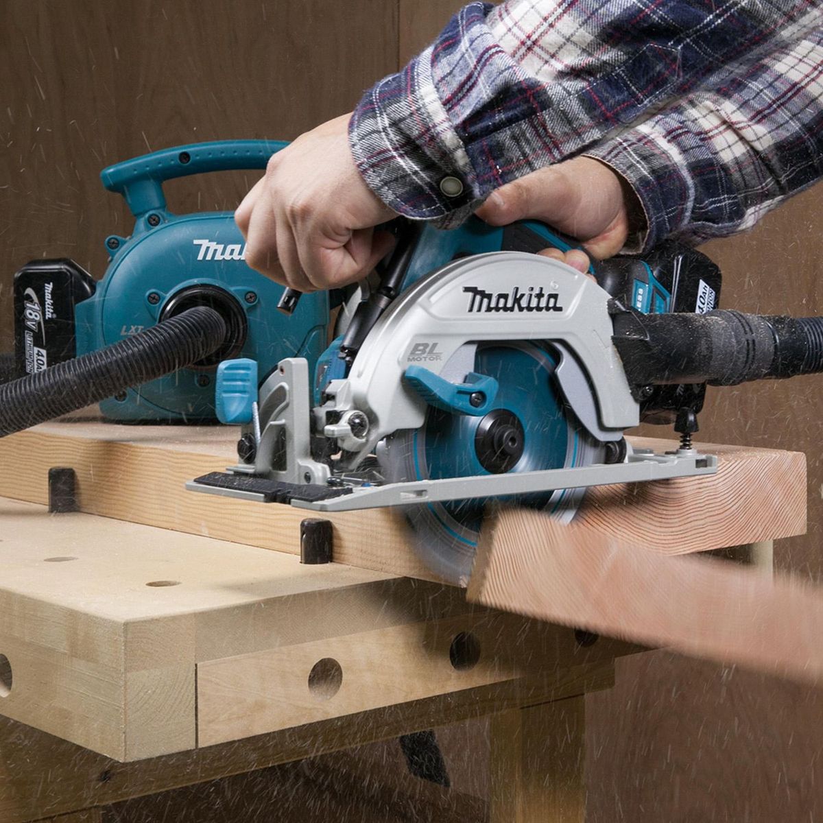 Sierra Circular 165mm 6 1/2" 5000 RPM 18V Makita, marca Makita - Foto 2