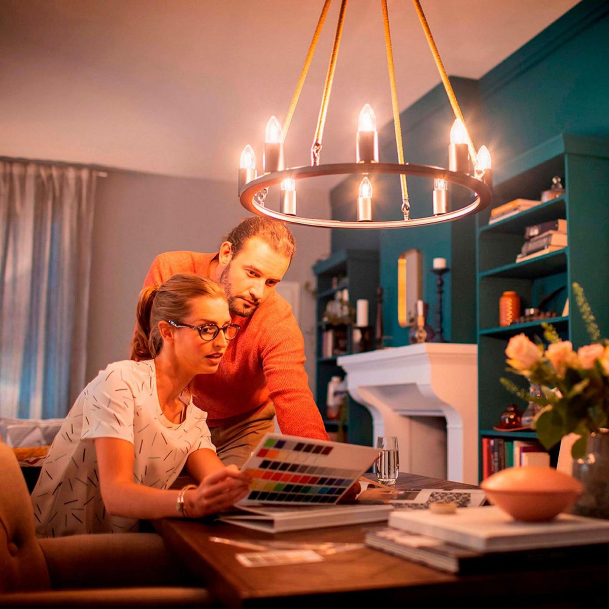 Foco Led Vela Filamento E14 4.5W Luz Fría, marca Philips - Foto 2