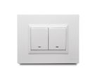 Apagador Esc. Doble 16 Amp con Luz Piloto + Placa Decorativa Blanco