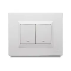 Apagador Doble 16 Amp con Luz Piloto + Placa Decorativa Blanco