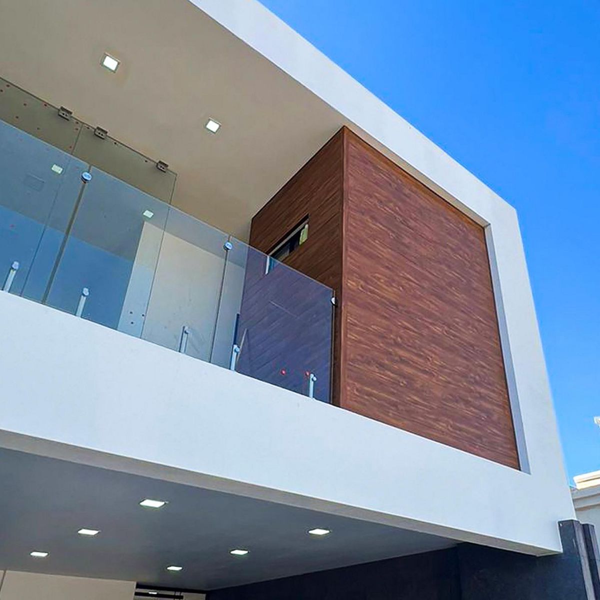 MERIDIAN PRO - Duela C Elegance Texturizada Roble Modelo 100-300