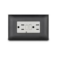 Contacto Doble con Interruptor de Circuito x Falla a Tierra de 15 Amp
