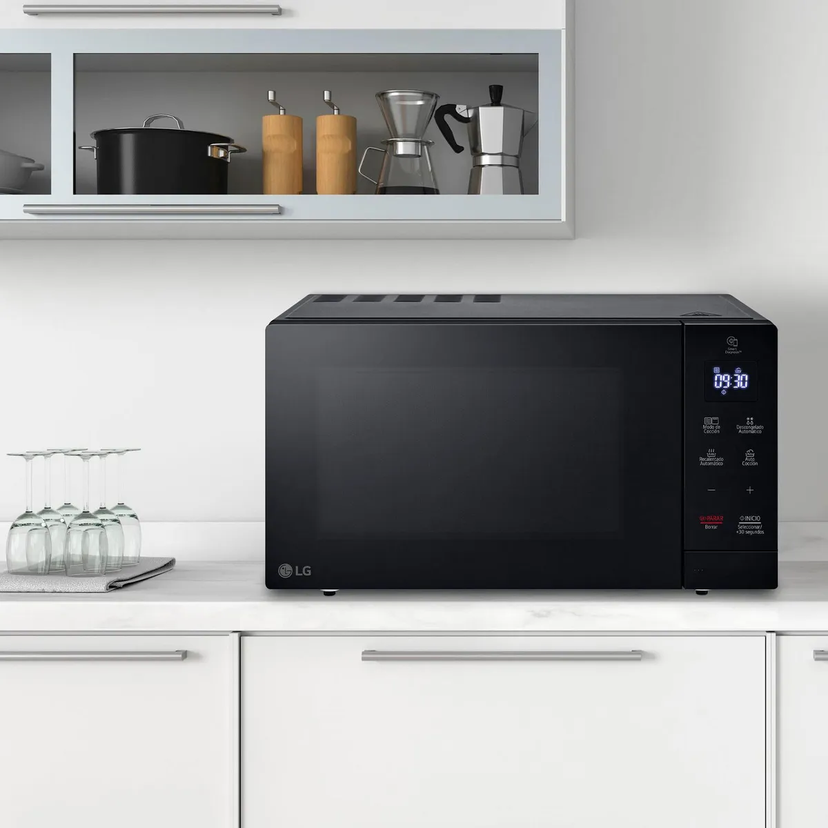 Lg - Horno de Microondas LG con Grill 1.05 pies cubicos - Negro - MH7032JAS