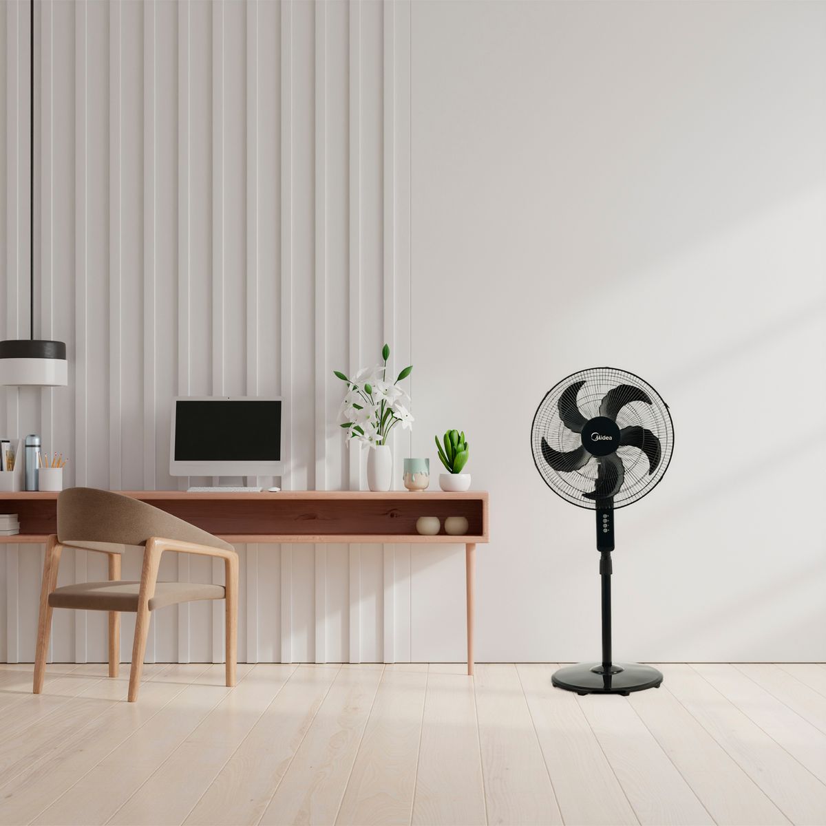 Midea - Ventilador de pedestal 18" color negro