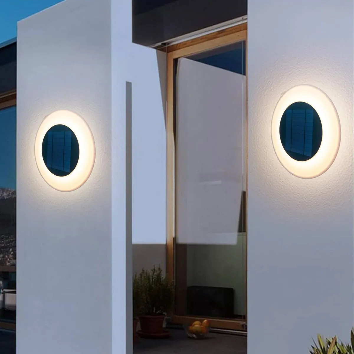 New Garden - Arbotante solar LED para muro exterior Wallydisk de luz cálida