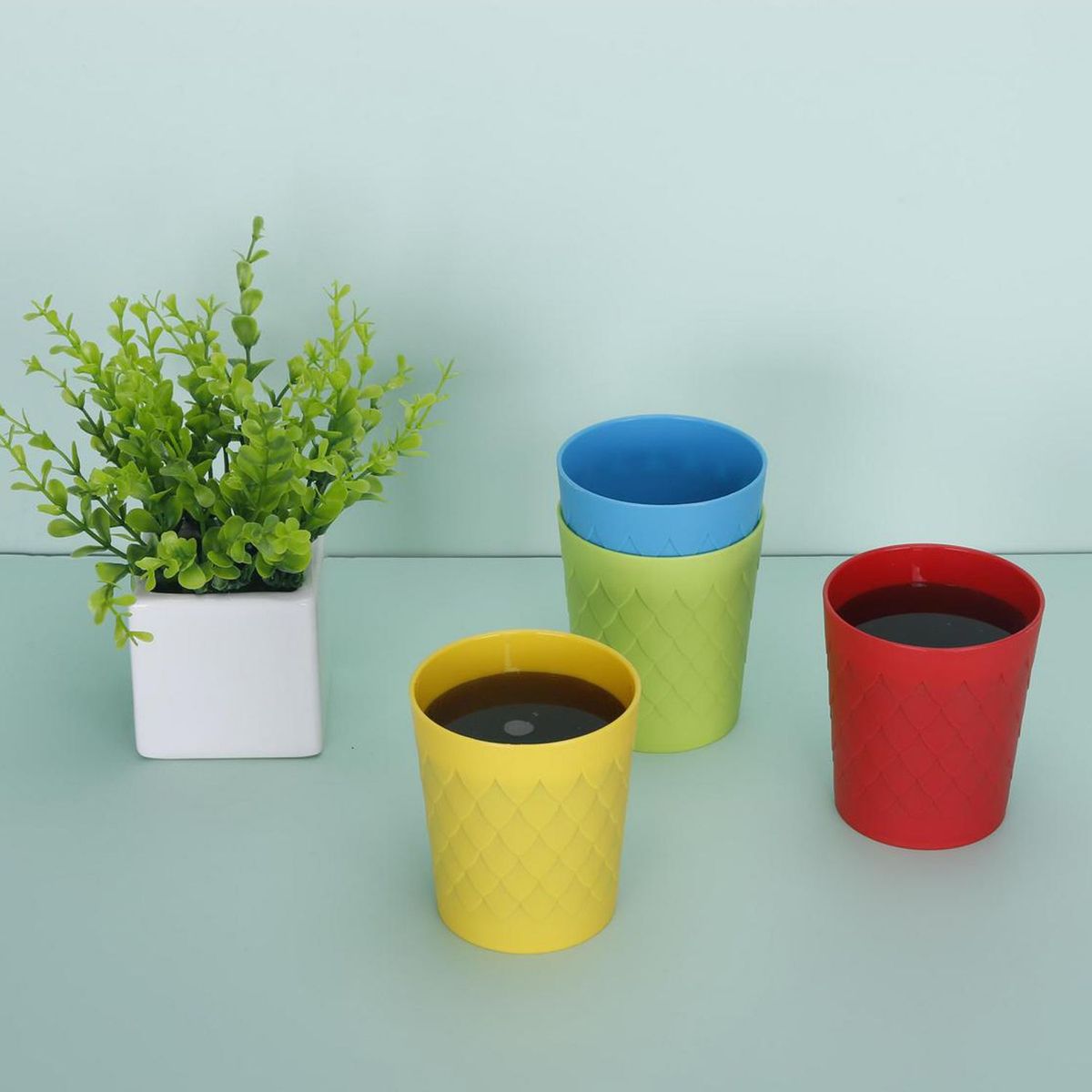 Casa Bonita - Set de 4 vasos de plástico colores 250 ml