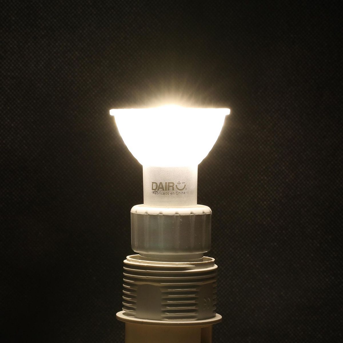 Pack de 3 Focos Led 4.3 W, marca Dairu - Foto 2