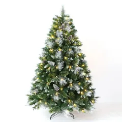 Árbol de Navidad Con Piñas