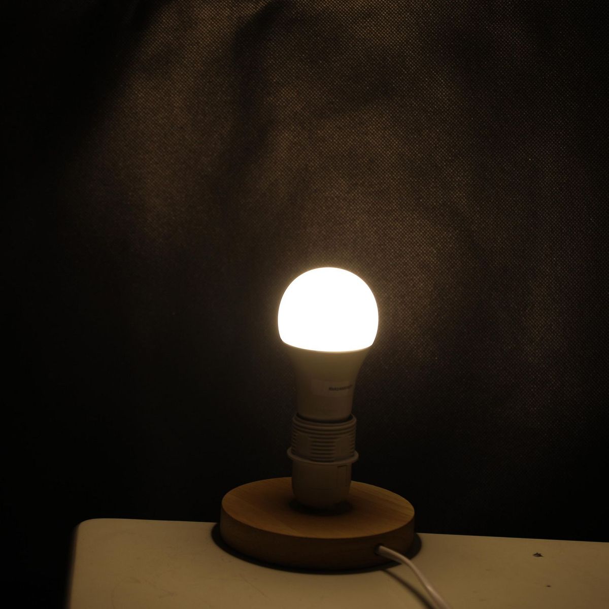 Kit de 2 focos LED tipo E27 de 10.5W luz neutra, marca Dairu - Foto 2