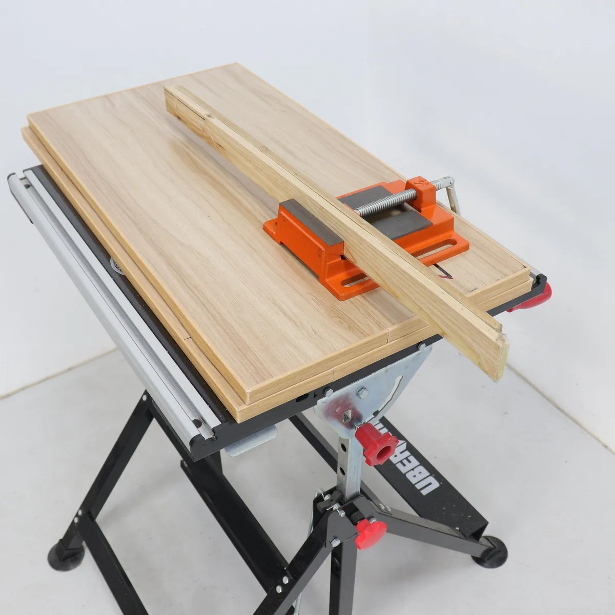  - Prensa Plana para Soporte de Taladro 2-1/24"