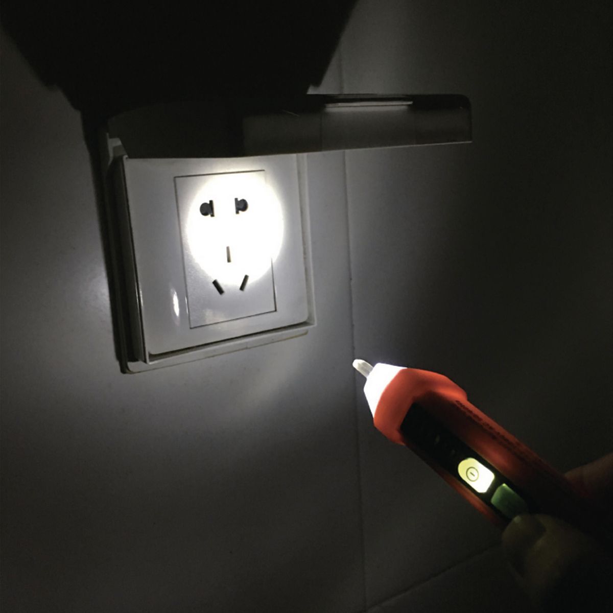 Detector de Voltaje Bauker, marca Bauker - Foto 2