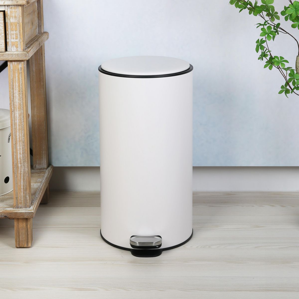 Just Home Collection - Bote de Basura Blanco con Pedal 30 L