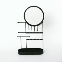 Rack organizador de joyería con espejo