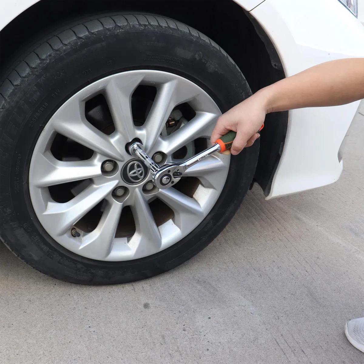  - Set Dados Mecánicos 92 Pzas Bauker