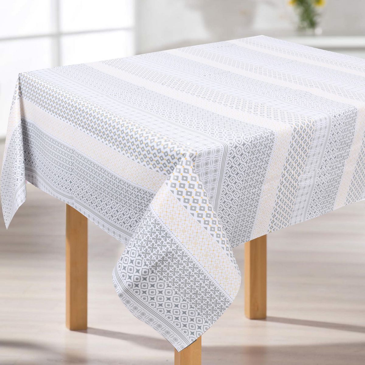 Just Home Collection - Mantel diseño Geométrico 140 x 240 cm