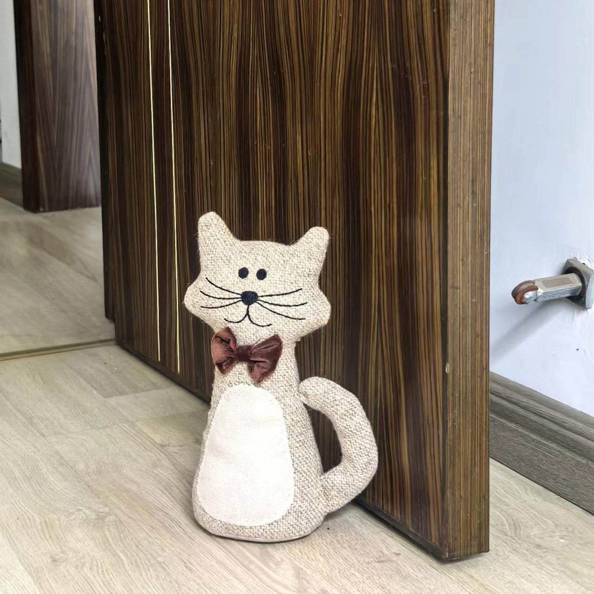 Tope de puerta diseño gato parado, marca Just Home Collection - Foto 2