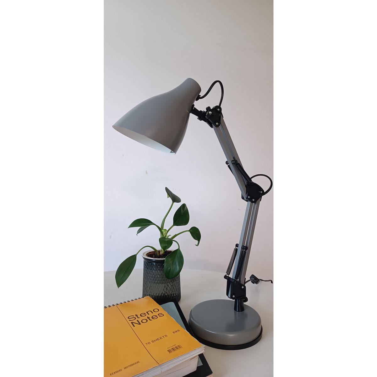 Lámpara de escritorio articulada gris 1 luz e27, marca Casa Bonita - Foto 2