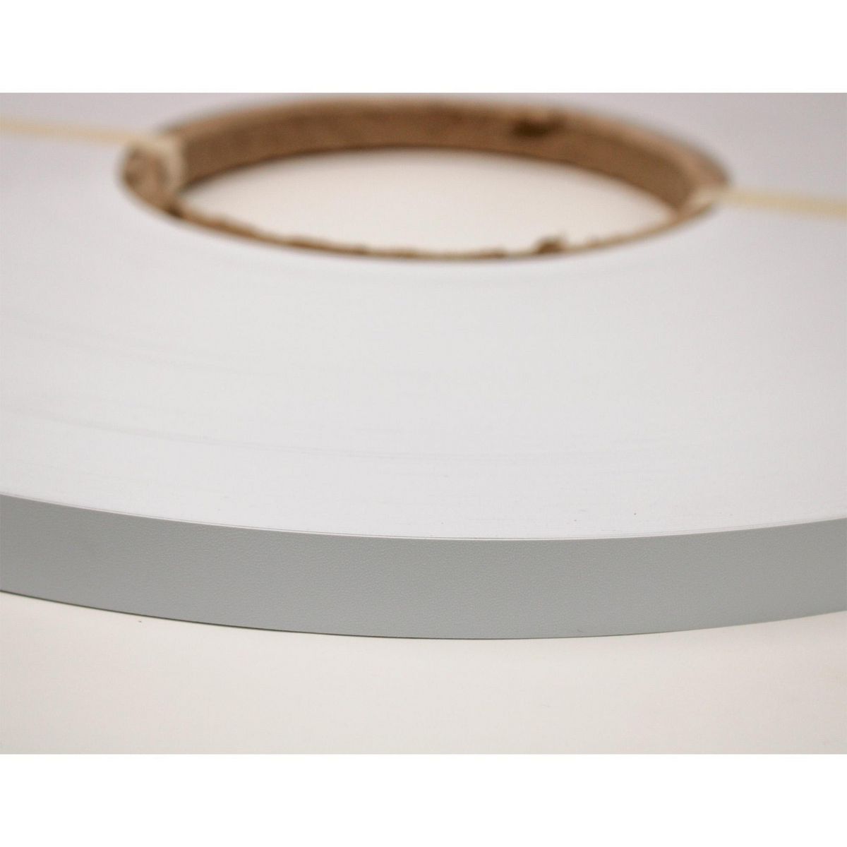 Cubrecanto de melamina Frosty Blanco 15m de 16 mm, marca Holztek - Foto 2