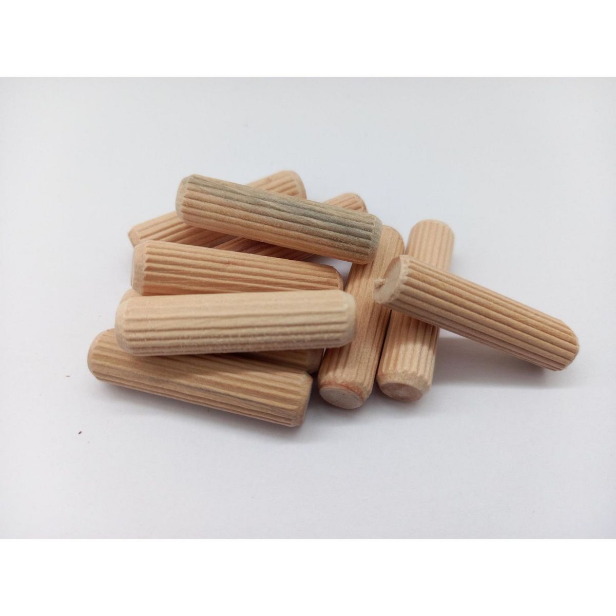 ZENDER - Tarugo de Madera Ranurada 3/8" x 10 unid.