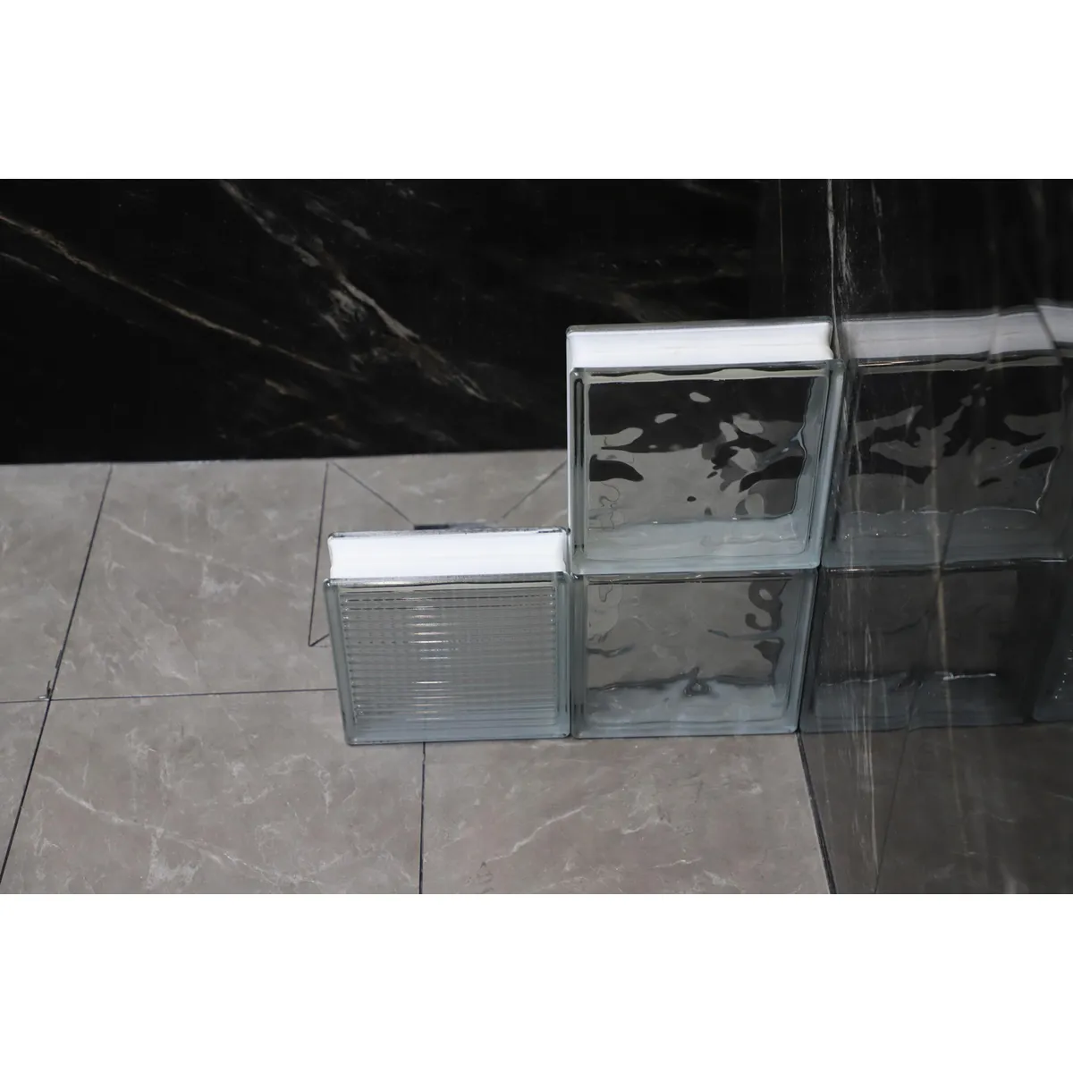 HOLZTEK - Bloque de Vidrio olas 24x24cm