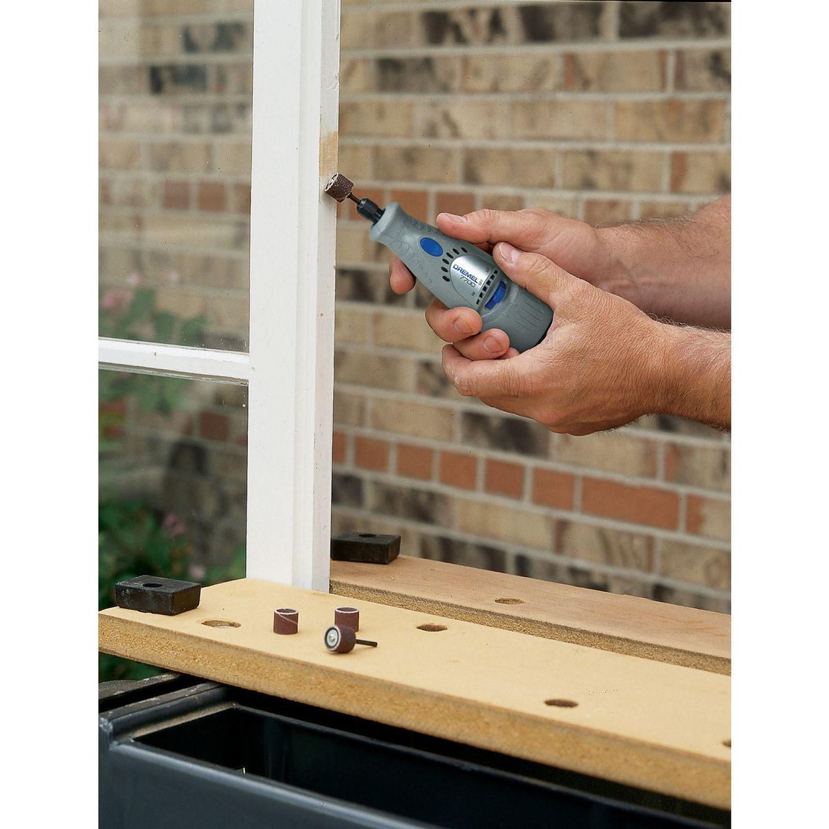 DREMEL - Fresa Gota de Alta Velocidad 1/4" Dremel