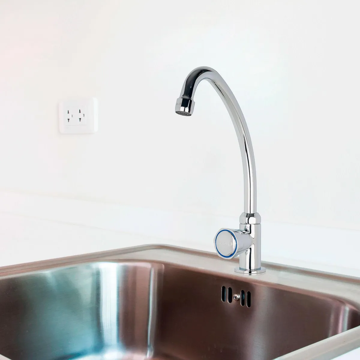 TREBOL - Llave de Cocina al Mueble Exterior