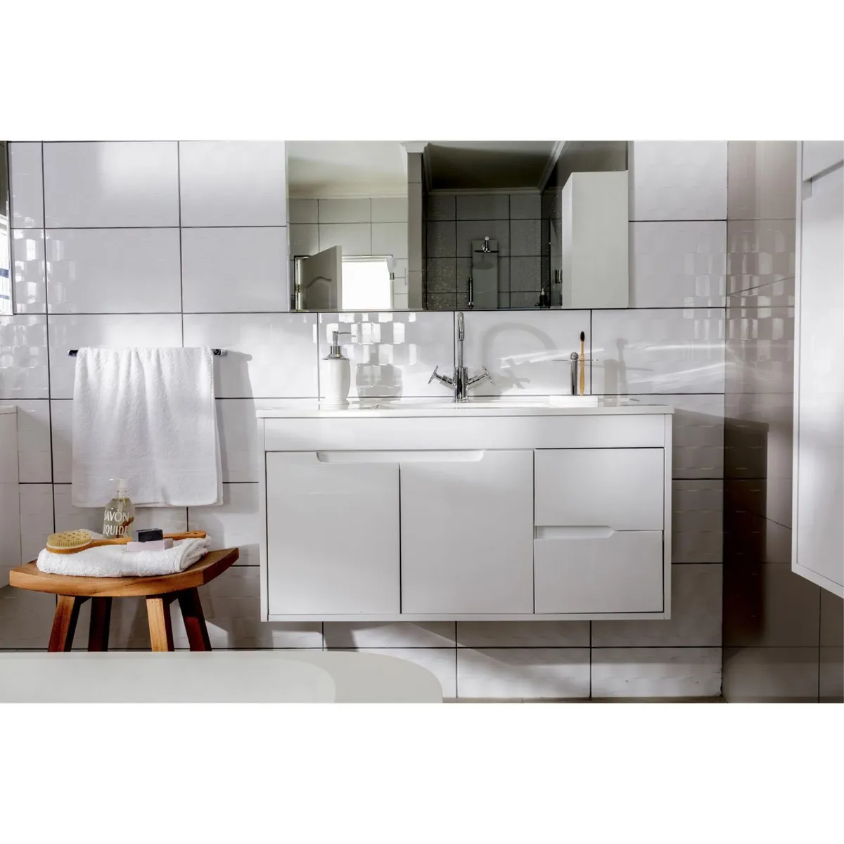 KARSON - Cerámica Blanco Liso 25X40cm 1.5m2 Olas