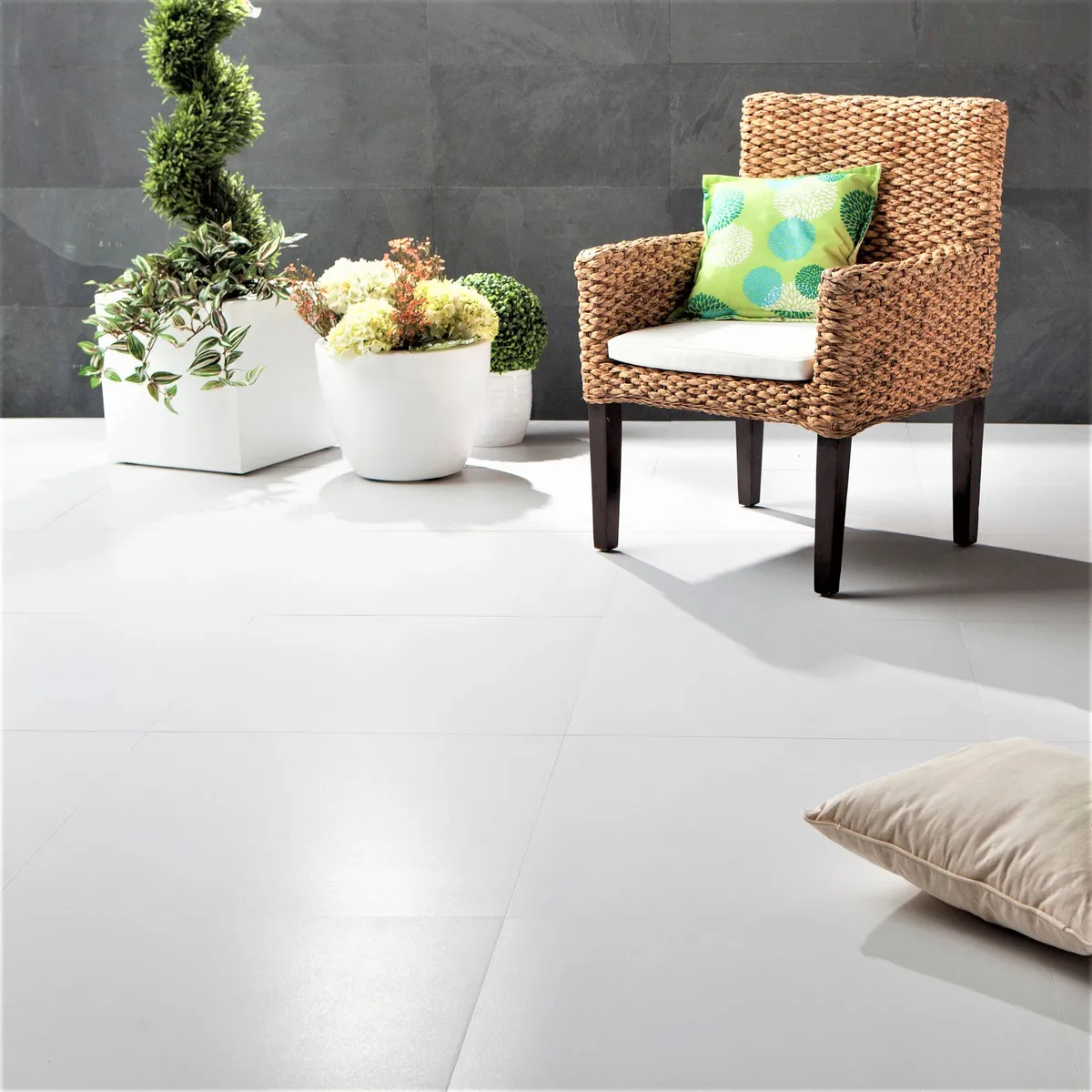 Gres Porcelanico Blanco Liso 60x60cm 1.44m2, marca HOLZTEK - Foto 2