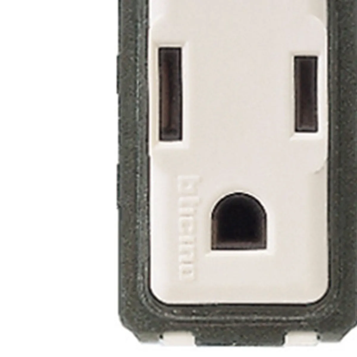 BTICINO - Dado Toma Simple Americano Magic Marfil