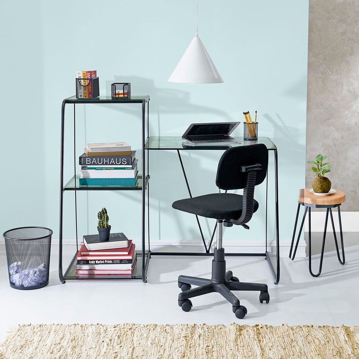 JUST HOME COLLECTION - Escritorio de vidrio con estante marrón