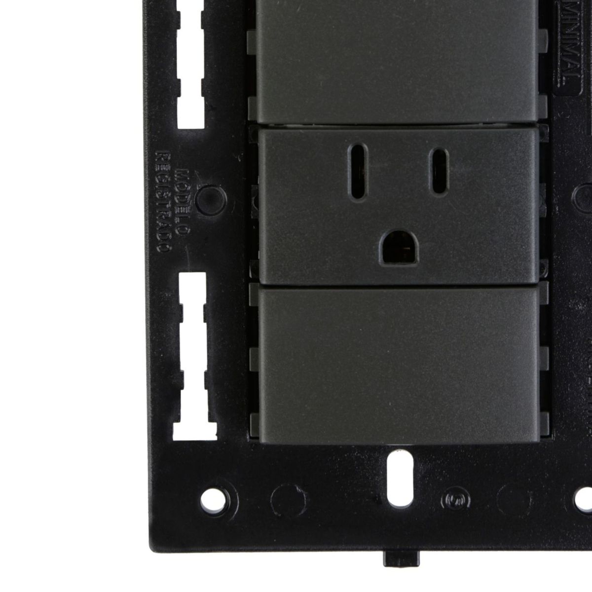 HALUX - Tomacorriente Simple P/T Minimal Negro