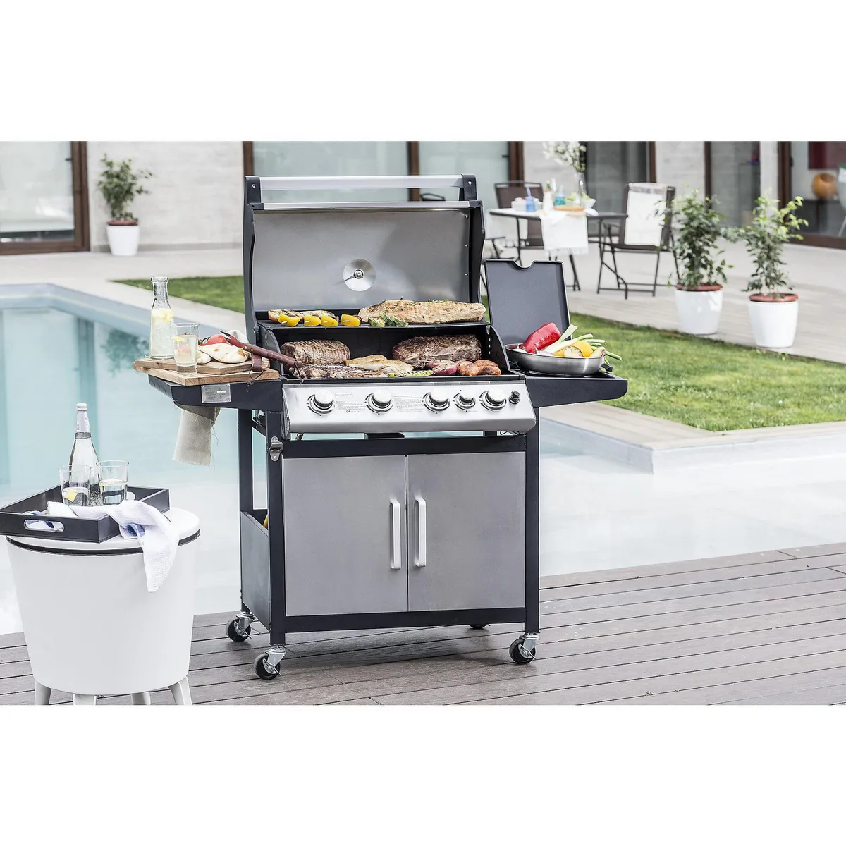 MR BEEF - Parrilla a Gas 133x110x85cm 4 Quemadores + 1 Quemador Lateral