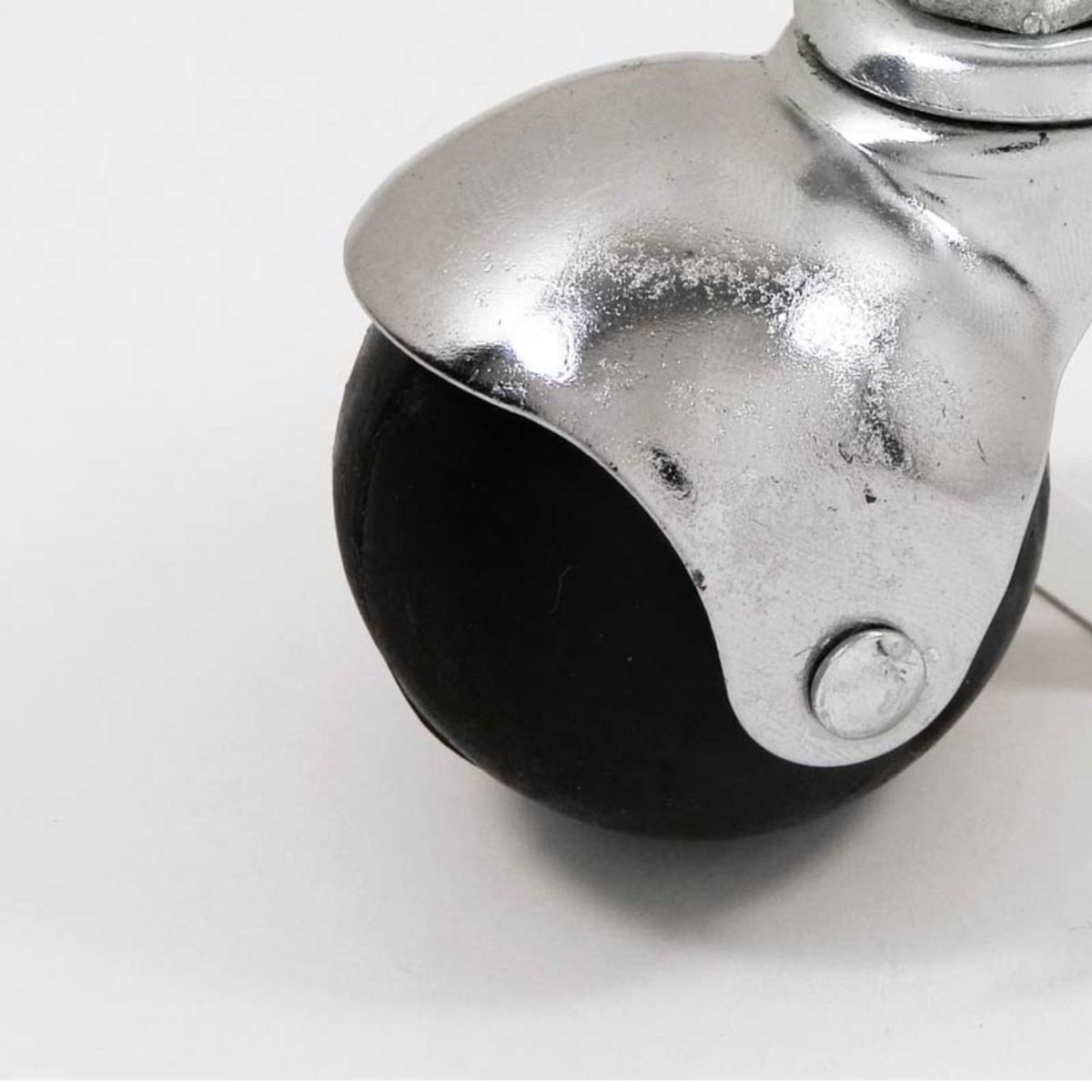 ZENDER - Ruedas Industrial 2" 15 kg.