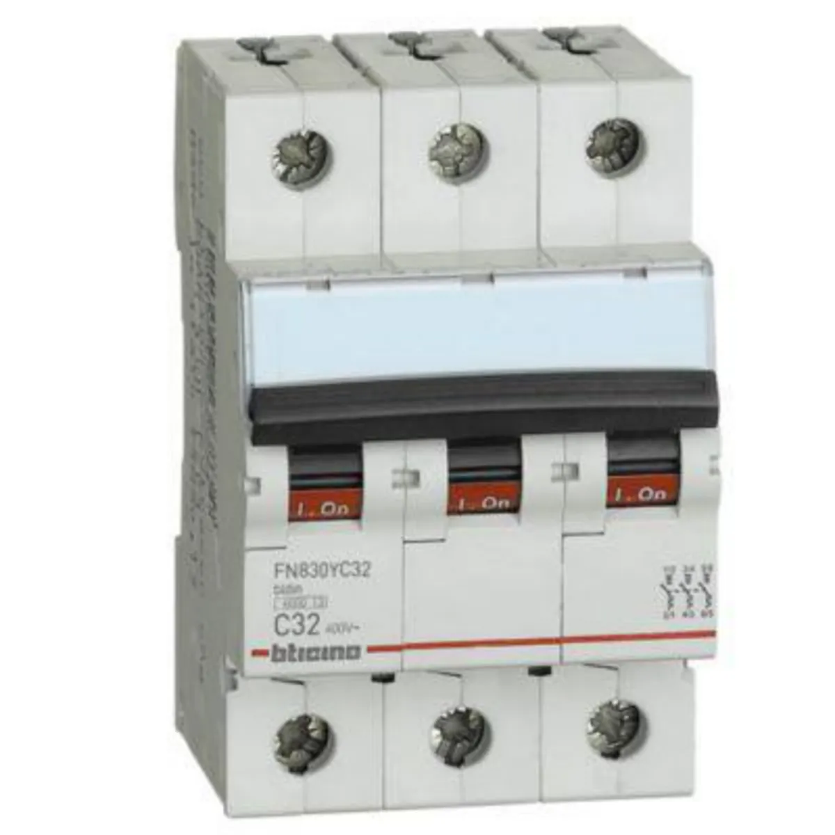 BTICINO - Interruptor Termomagnético 3x32A Bticino