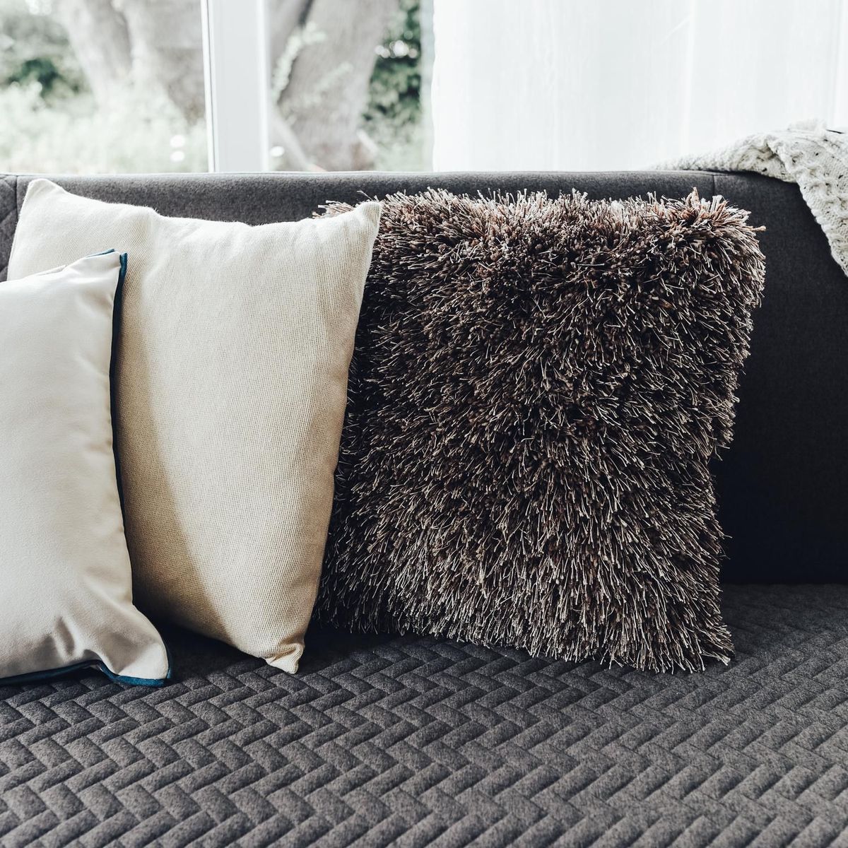 JUST HOME COLLECTION - Cojín Abundance Gris 43x43cm