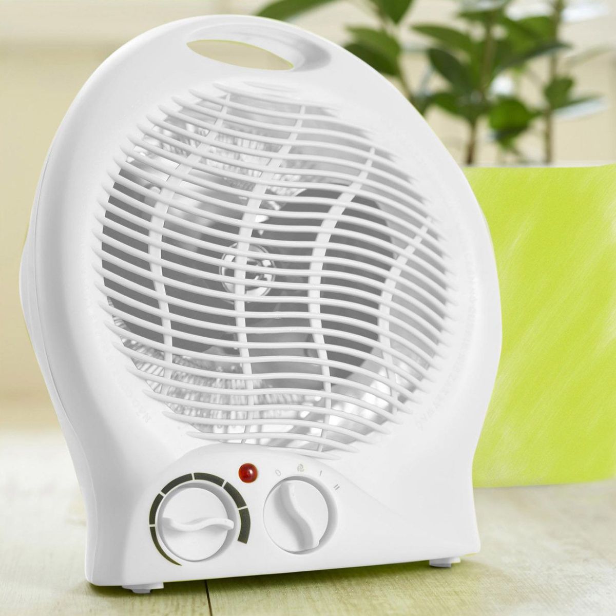 RECCO - Estufa Termoventilador Recco 1800W 18m2 FH04-W