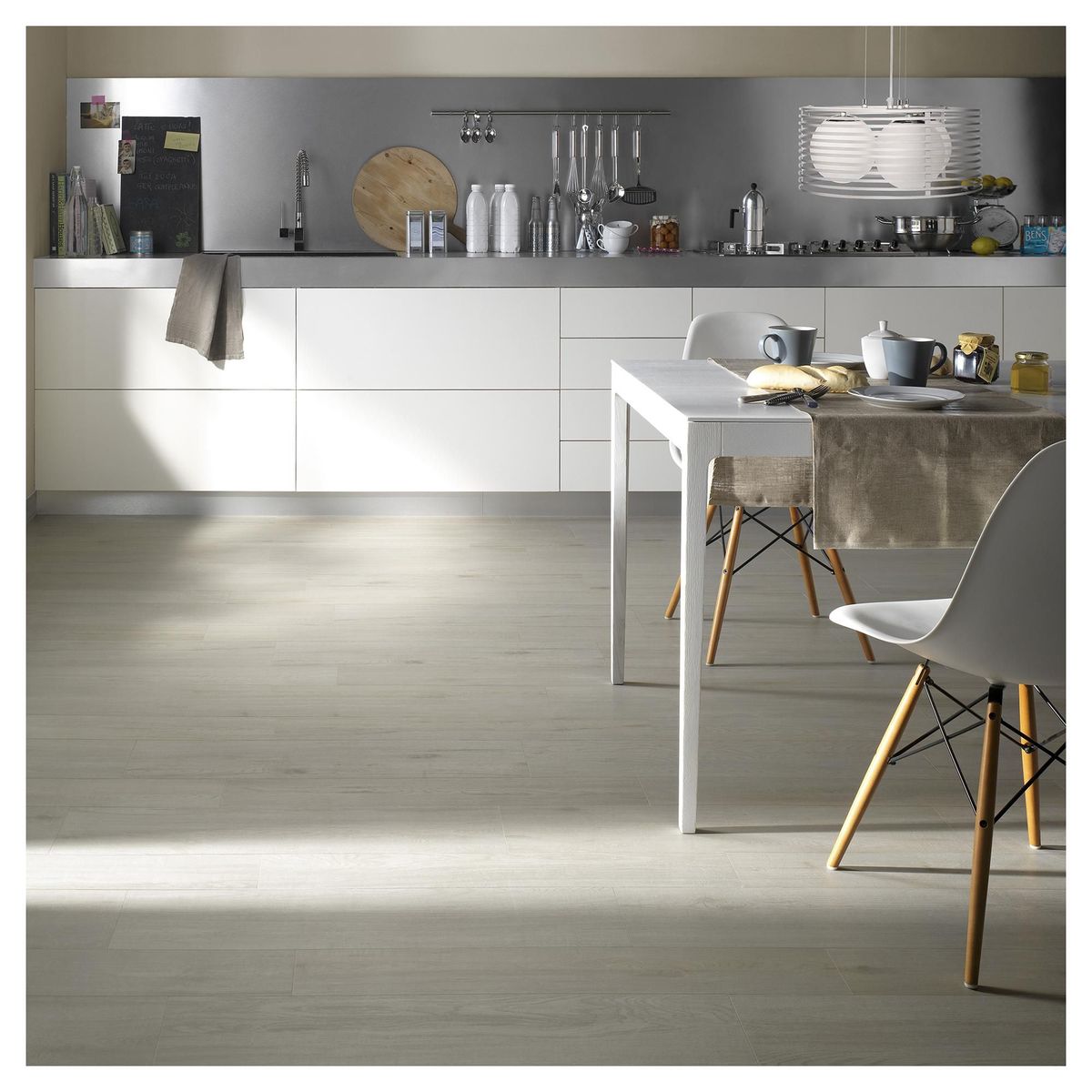 HOLZTEK - Pisos Vinílico Cerezo Gris 2mm 94.2x15.7cm 2.96m2