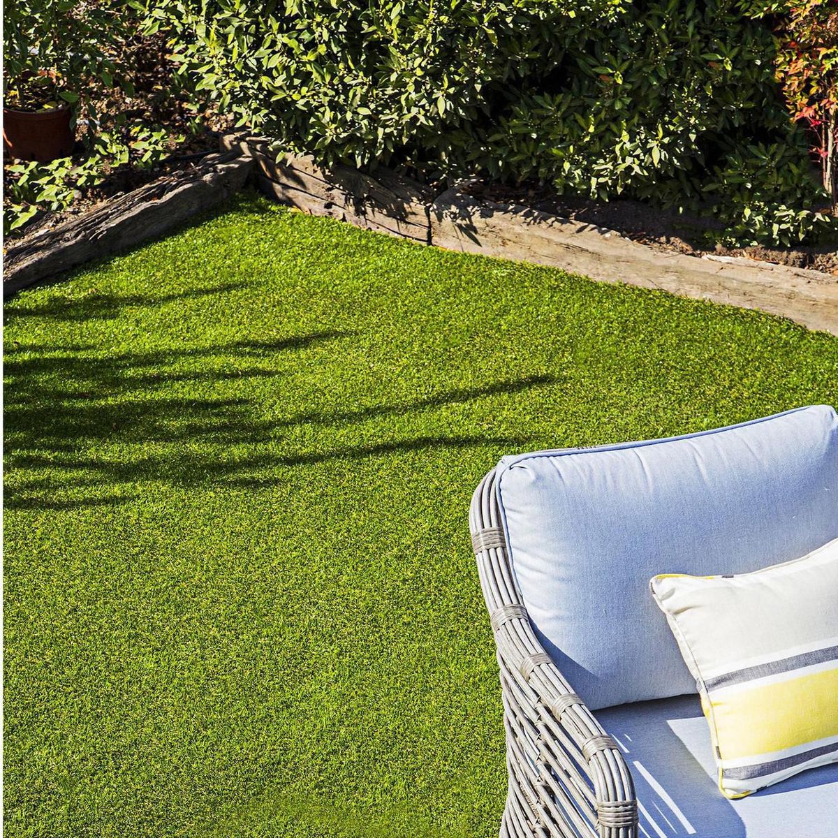 HOLZTEK - Pasto Sintético 37mm por M2