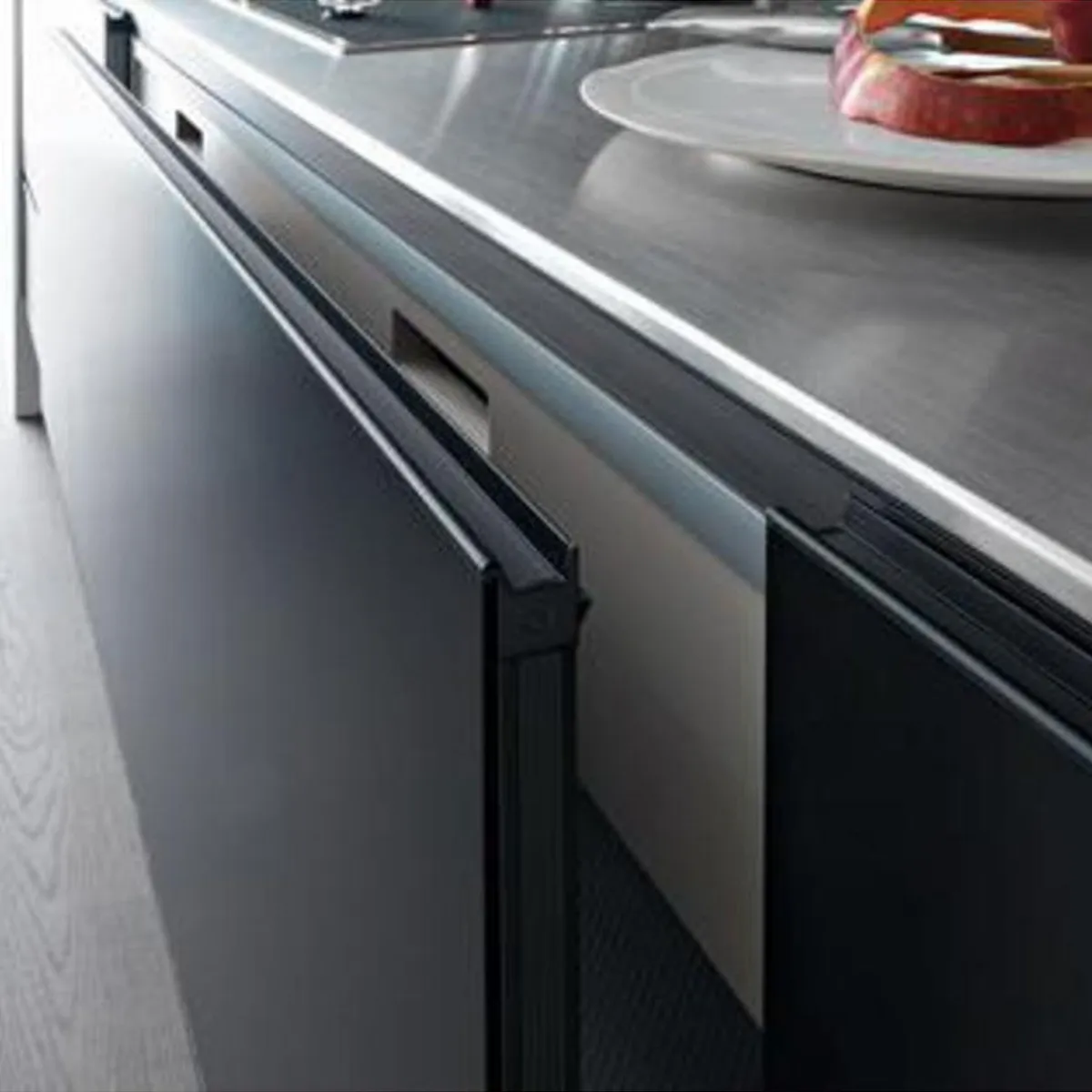 ARCANSAS - Ángulo L Plata Mate 30x20 x 2 m.