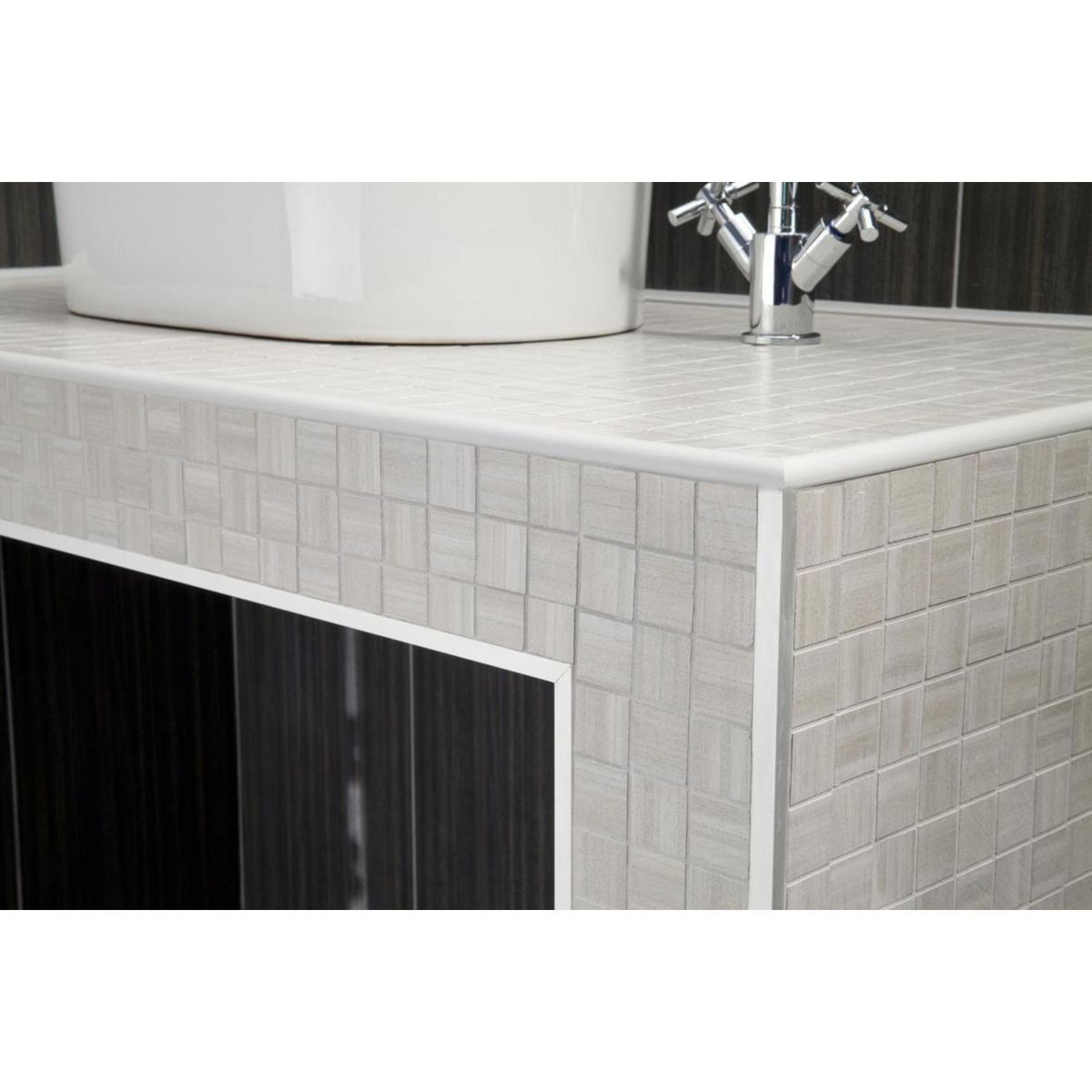 ARCANSAS - Ángulo PVC Blanco 10x10 x 1 m.