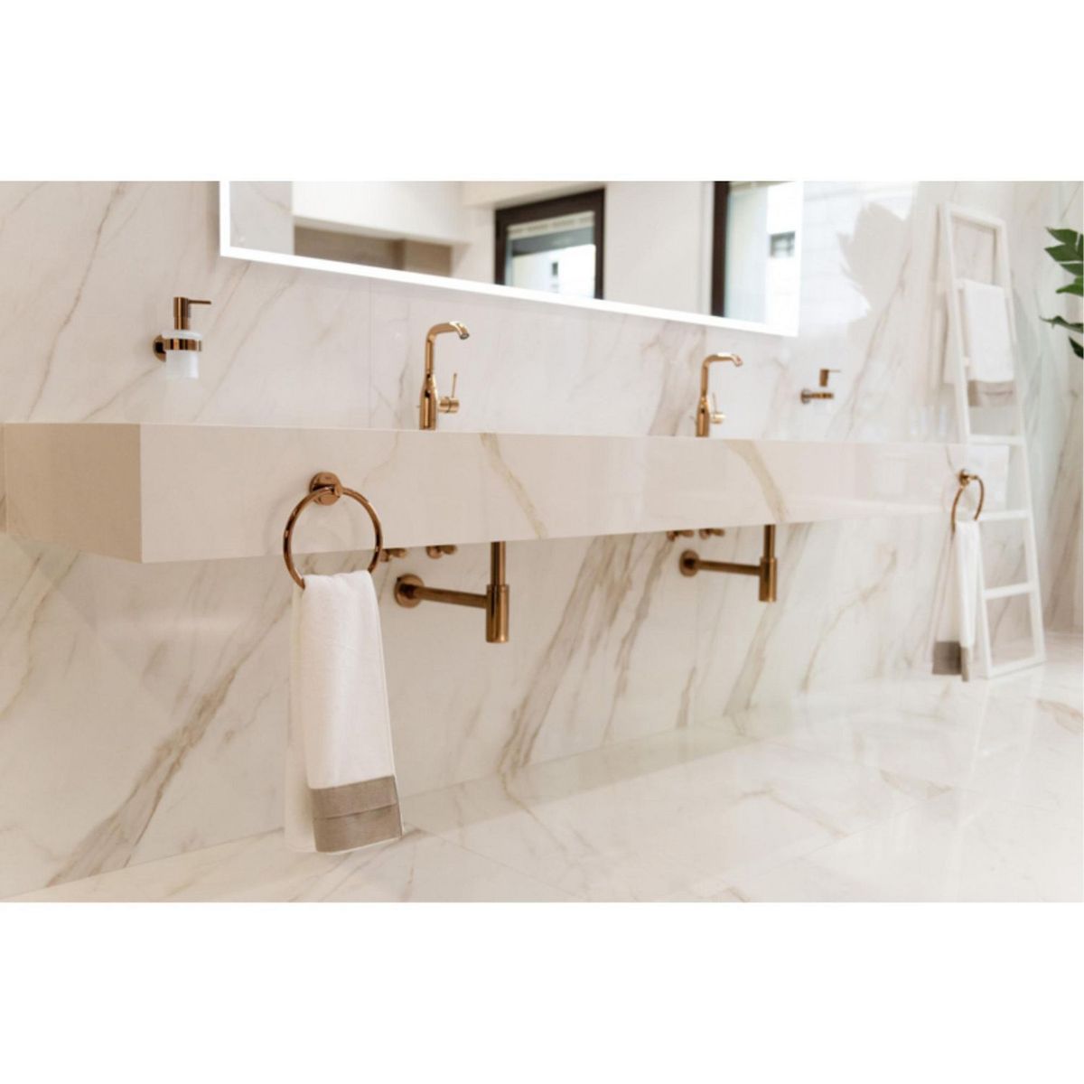 ARCANSAS - Ángulo U PVC Blanco 24x13 x 1 m.