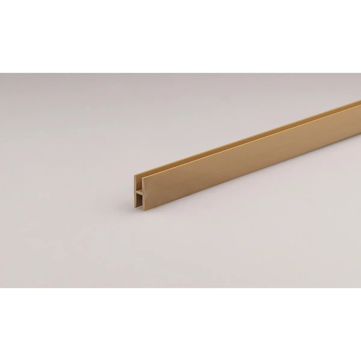 ARCANSAS - Perfil Cantonera H PVC Haya x 1 m.