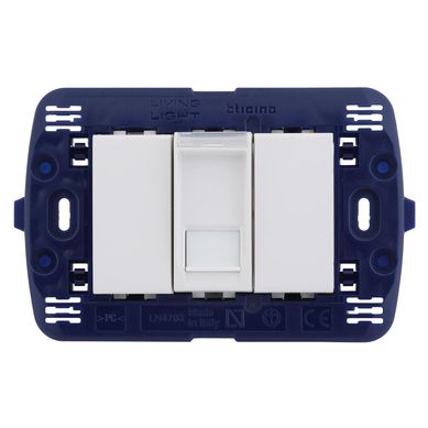 Toma Internet RJ45 Living Light Blanco