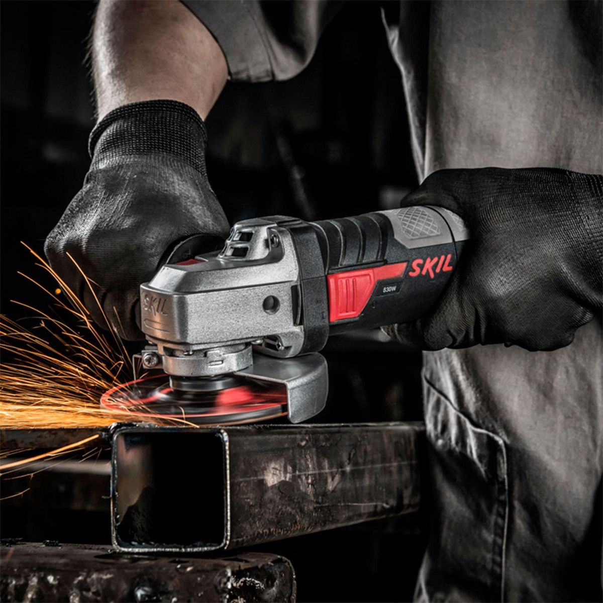 SKIL - Amoladora Angular Eléctrica Skil 4 1/2" 830W + 5 Discos