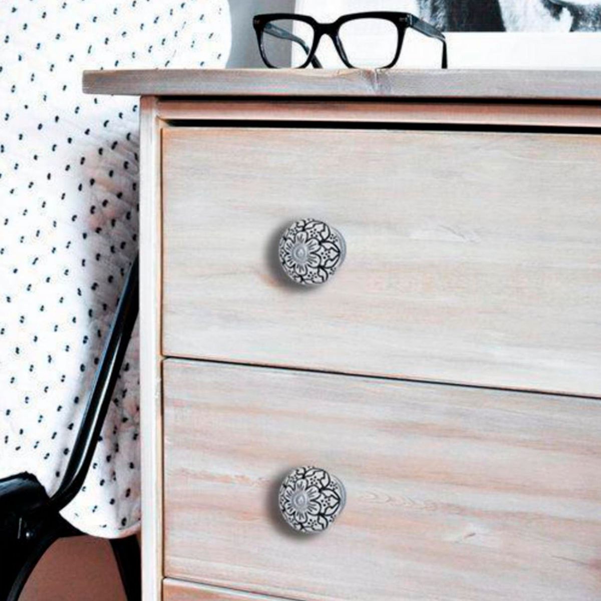 FIXSER - Jalador de Perilla 40 mm Flores Negras x 2 unid