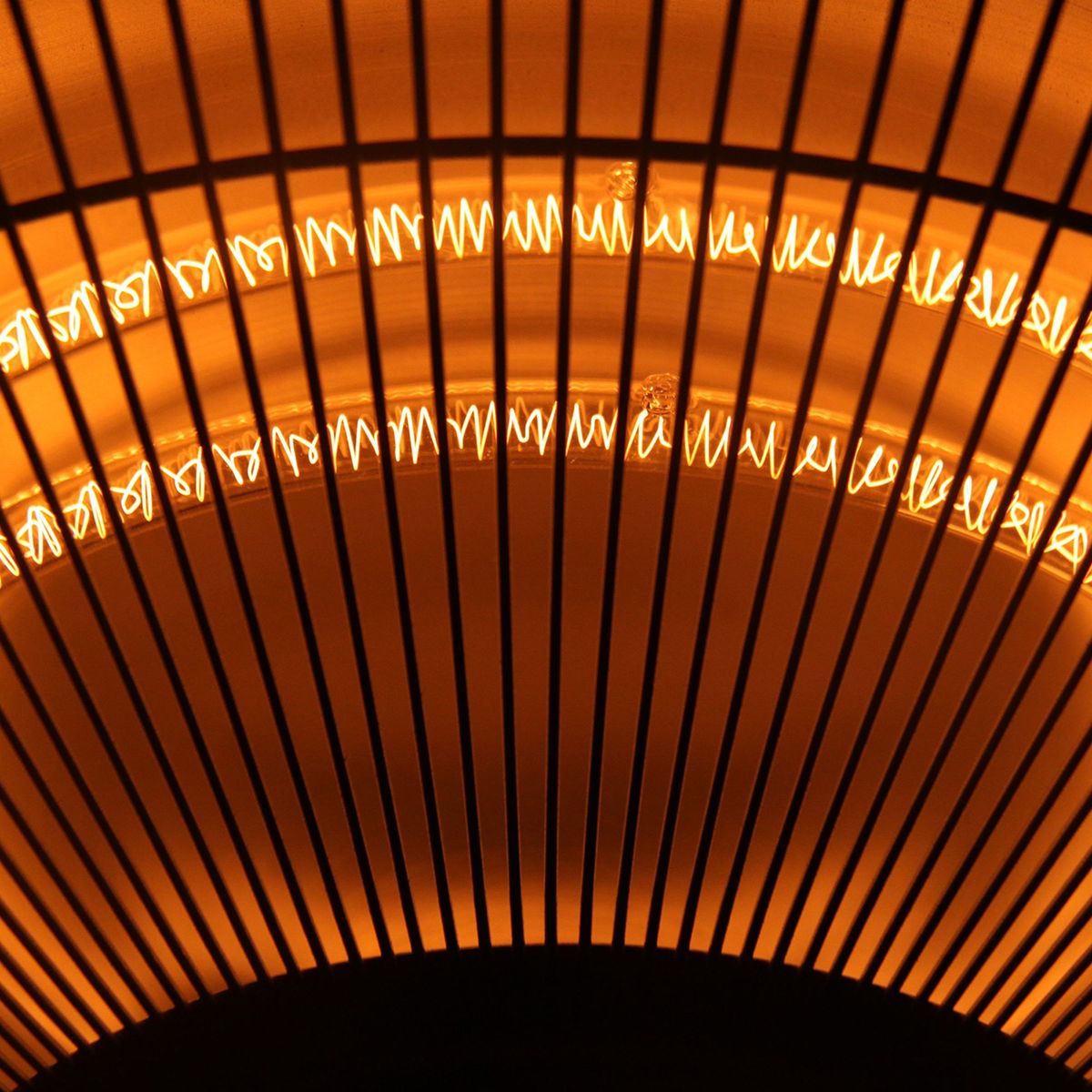 WURDEN - Calefactor Eléctrico de Patio ZHQ1821SH-BC 2.0 KW