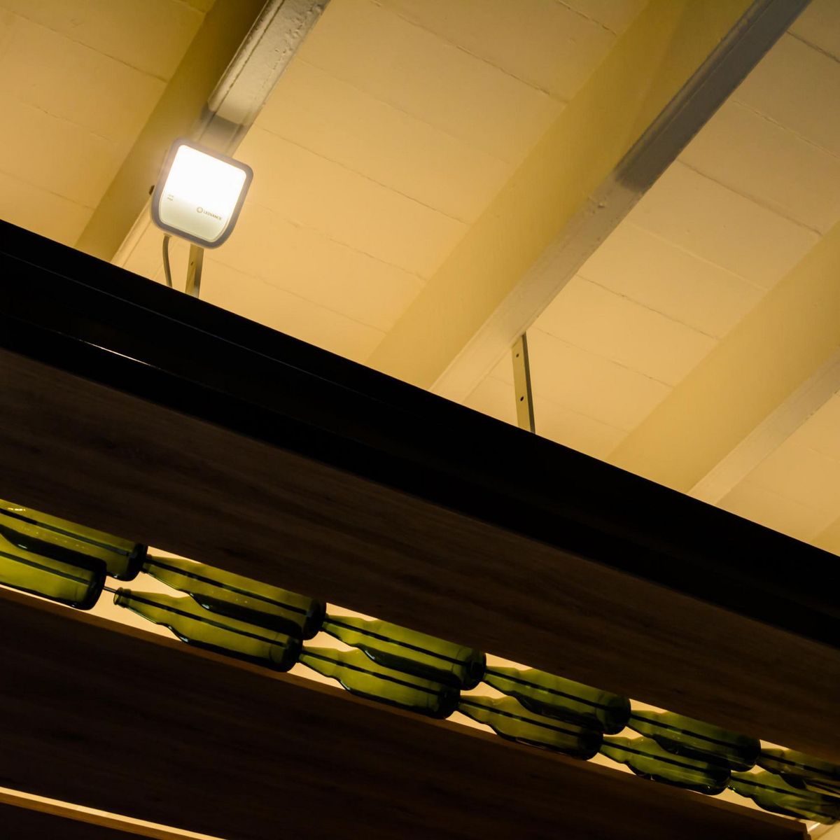 LEDVANCE - Reflector Led Blanco 50W Luz Cálida Ledvance