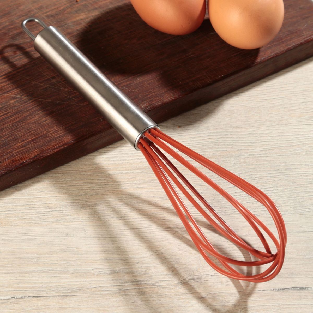 JUST HOME COLLECTION - Batidor De Plastico Colores